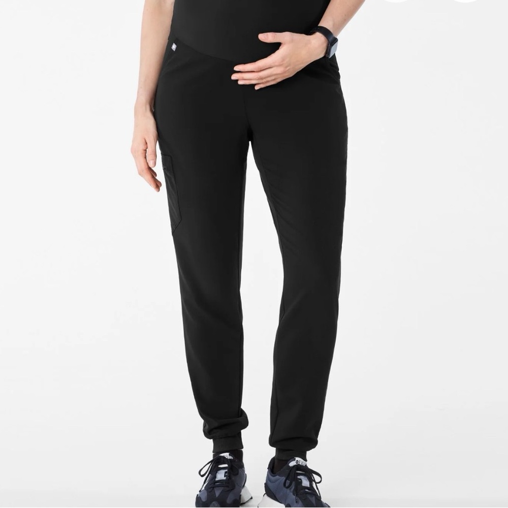 Figs Zamora Maternity Jogger Scrub Pants